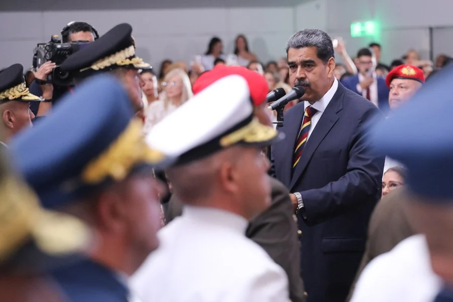 Presidente Maduro lidera ascenso