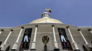 Honores en Capilla Ardiente